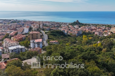 Detached villa to be finished with wonderful sea-view