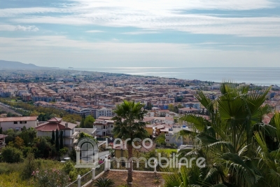 Detached villa to be finished with wonderful sea-view