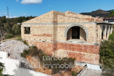 Detached villa to be finished with wonderful sea-view