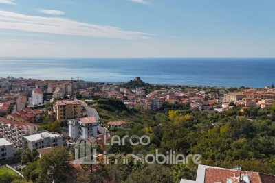 Detached villa to be finished with wonderful sea-view