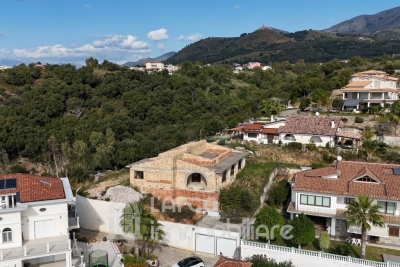 Detached villa to be finished with wonderful sea-view