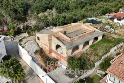 Detached villa to be finished with wonderful sea-view