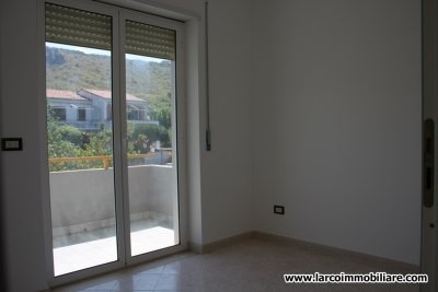 Newly built apartment with view over the Isle of Cirella 