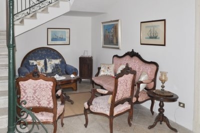 Prestigious historic villa in the charming historic center of Scalea