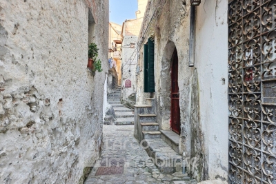 Proprietà ristrutturata su due livelli nel centro storico di Scalea