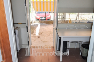 Furnished ground floor apartment with lovely external paved courtyard