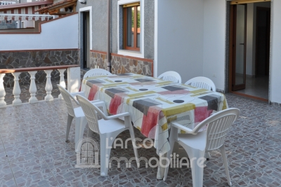 Lovely Townhouse with external paved courtyard                                   