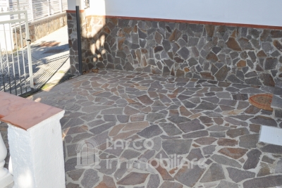 Lovely Townhouse with external paved courtyard                                   