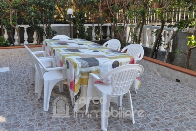 Lovely Townhouse with external paved courtyard                                   