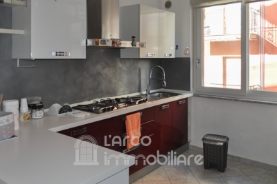 Elegant renovated apartment in a central location